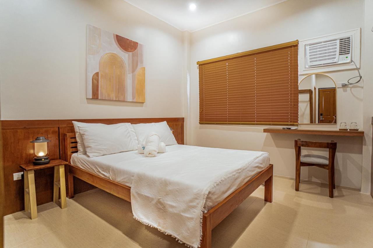 Marieli Suites Near Panglao International Airport Екстер'єр фото