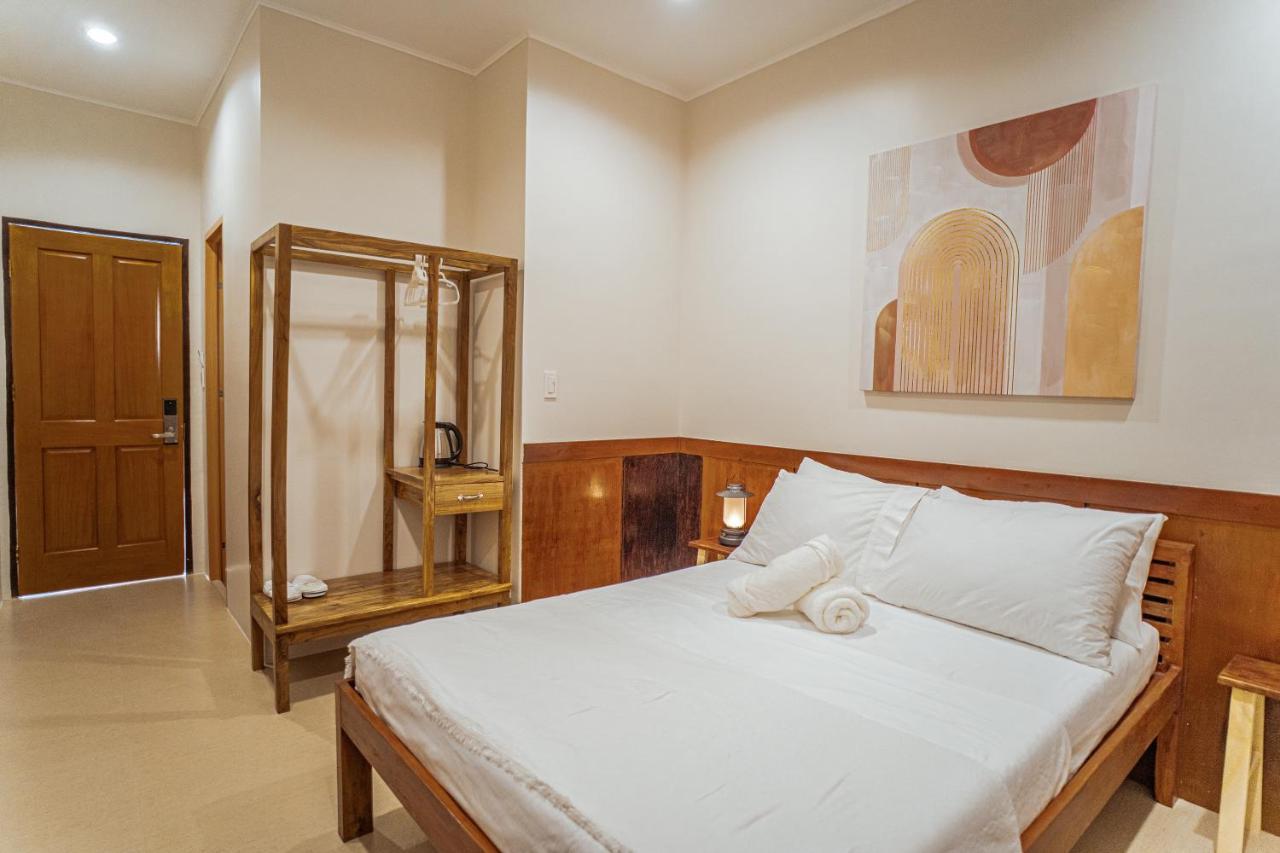 Marieli Suites Near Panglao International Airport Екстер'єр фото