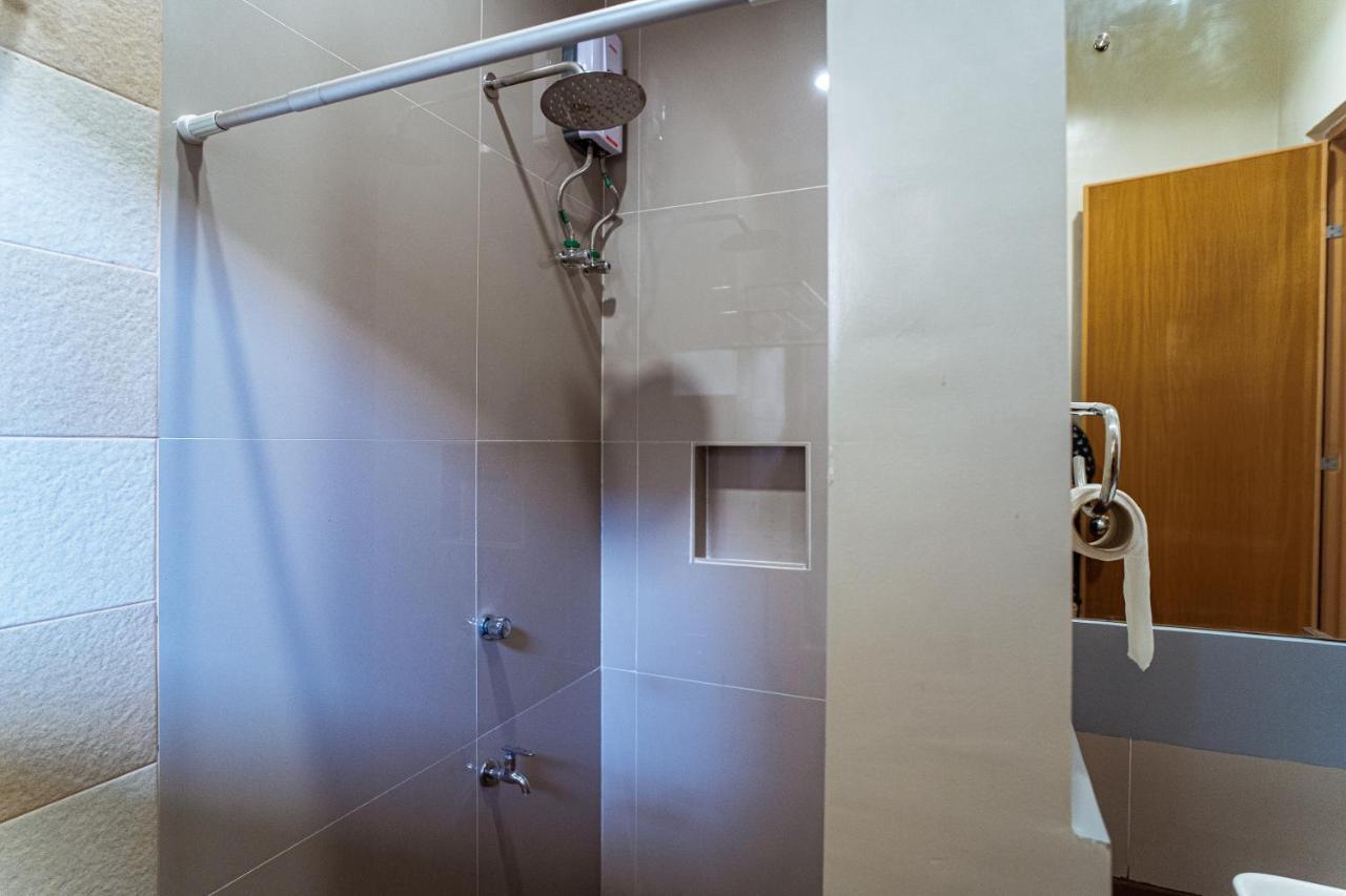 Marieli Suites Near Panglao International Airport Екстер'єр фото