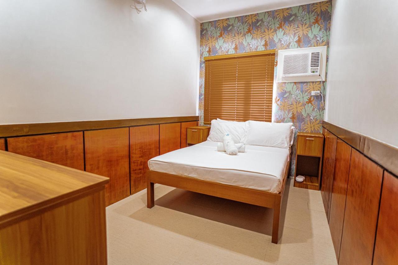 Marieli Suites Near Panglao International Airport Екстер'єр фото