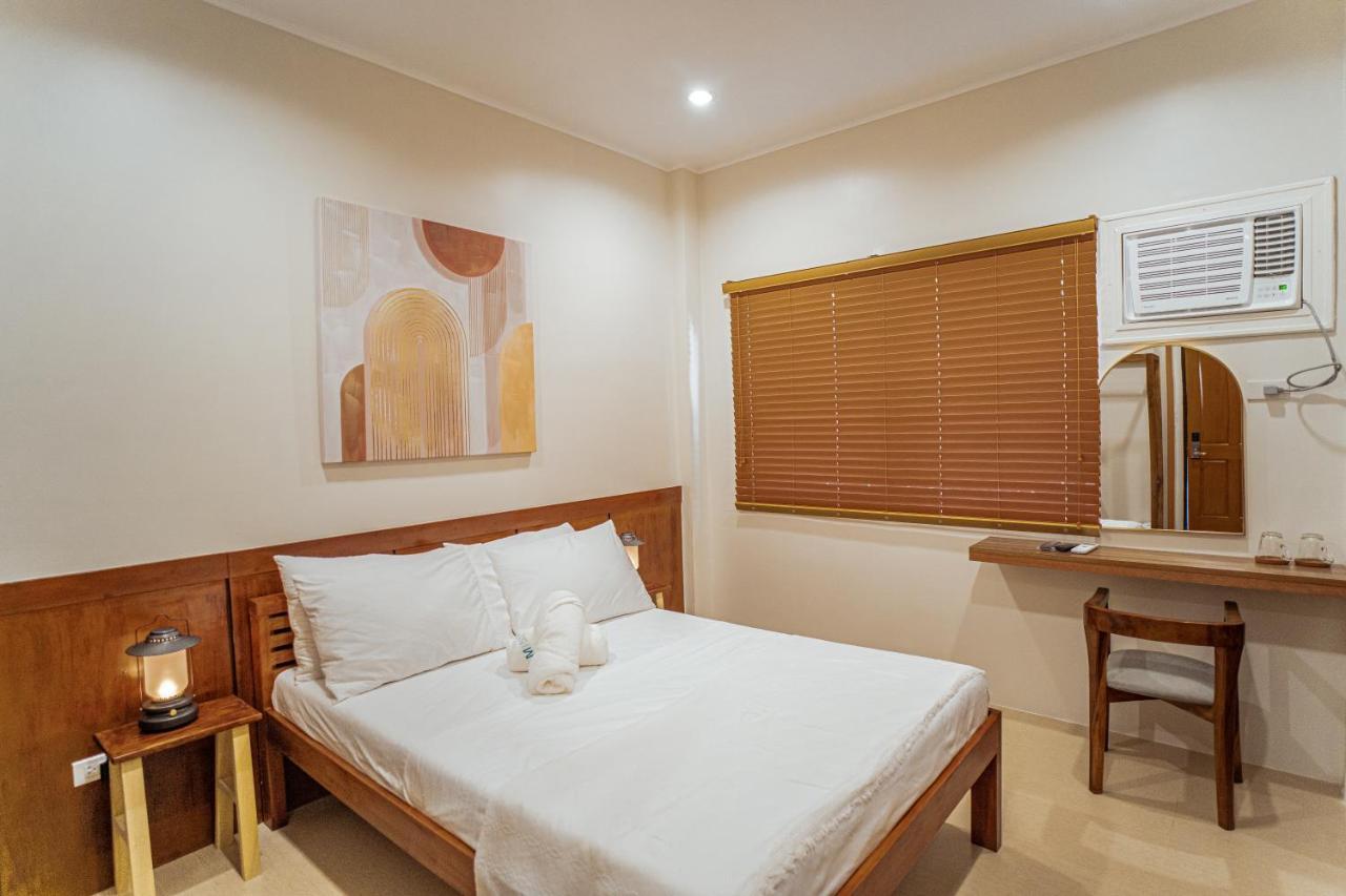 Marieli Suites Near Panglao International Airport Екстер'єр фото