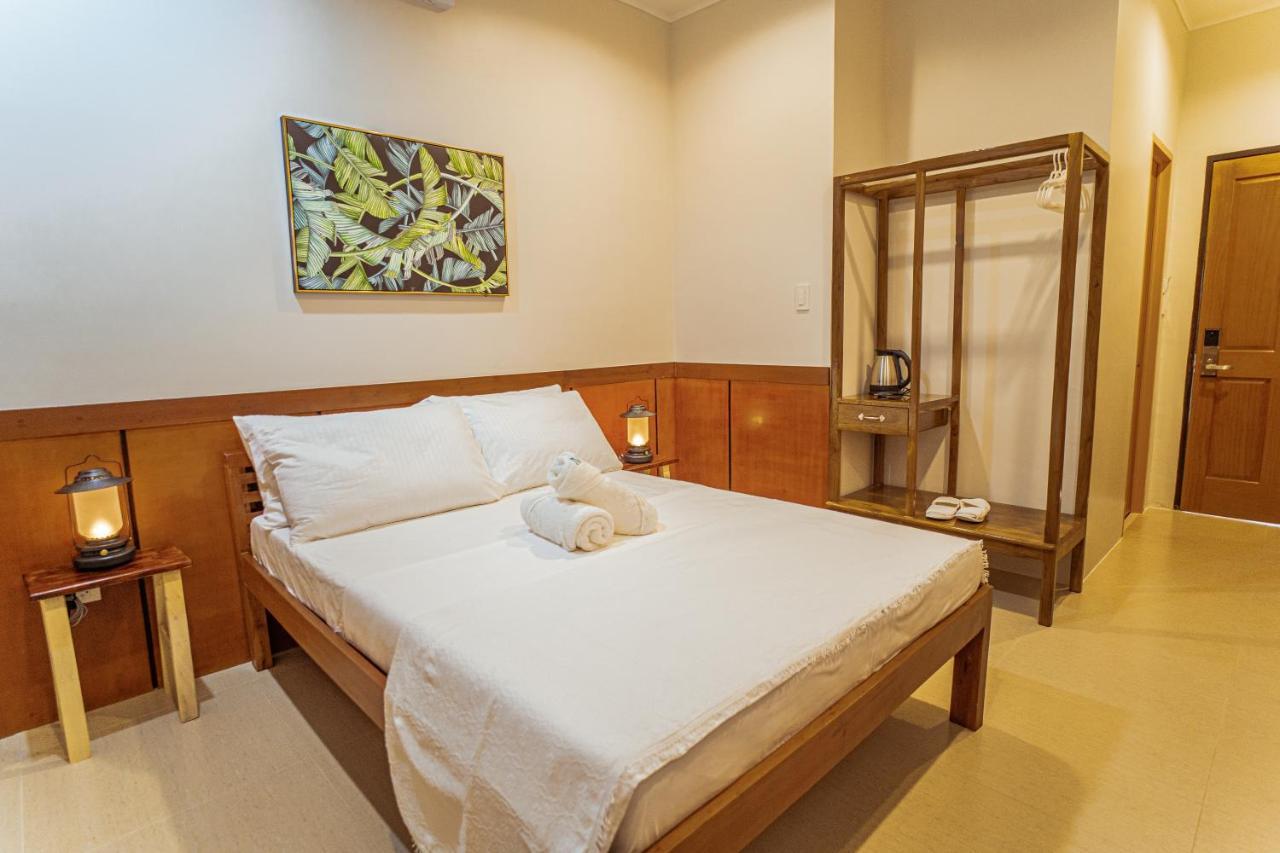 Marieli Suites Near Panglao International Airport Екстер'єр фото