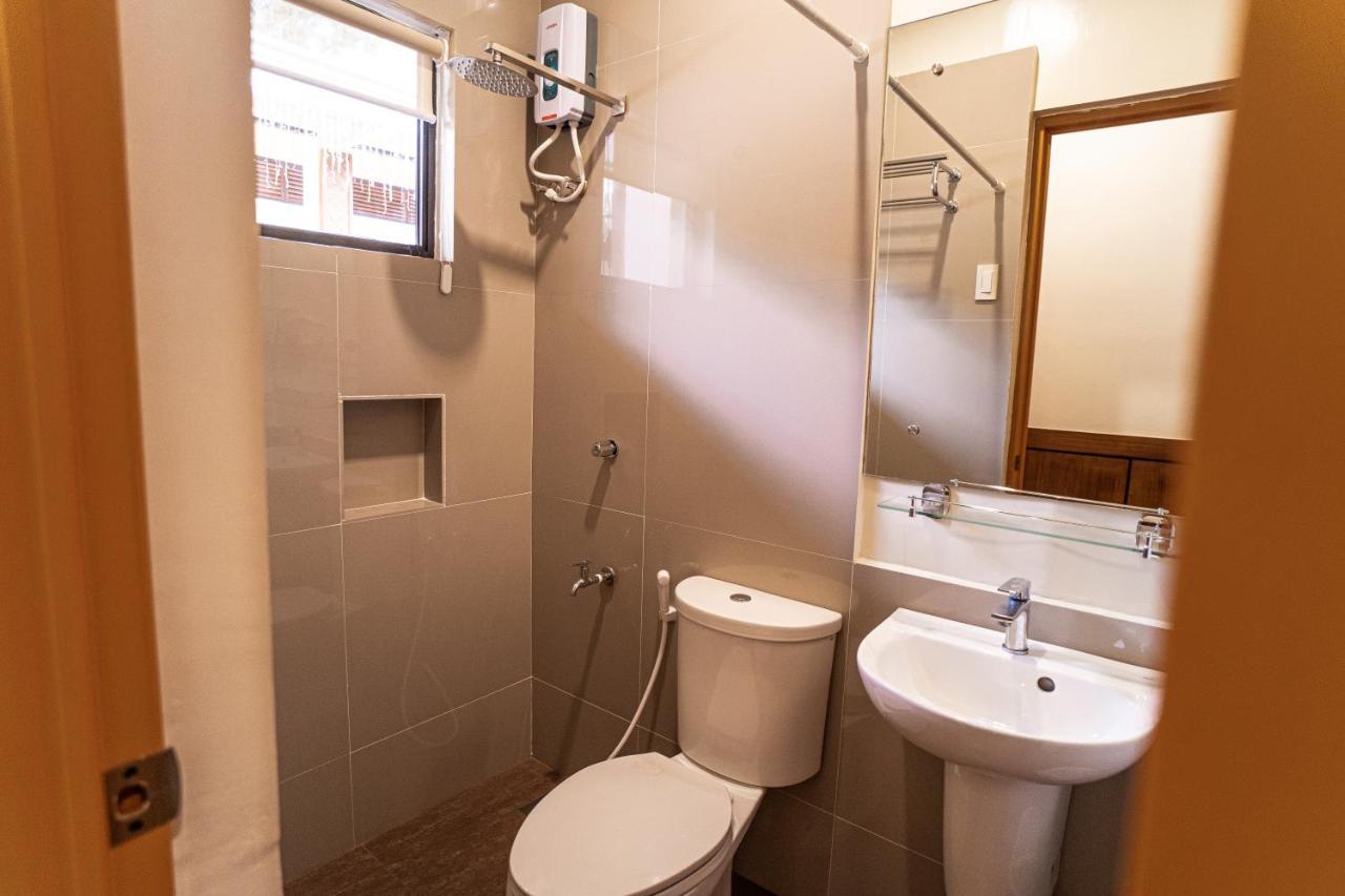 Marieli Suites Near Panglao International Airport Екстер'єр фото